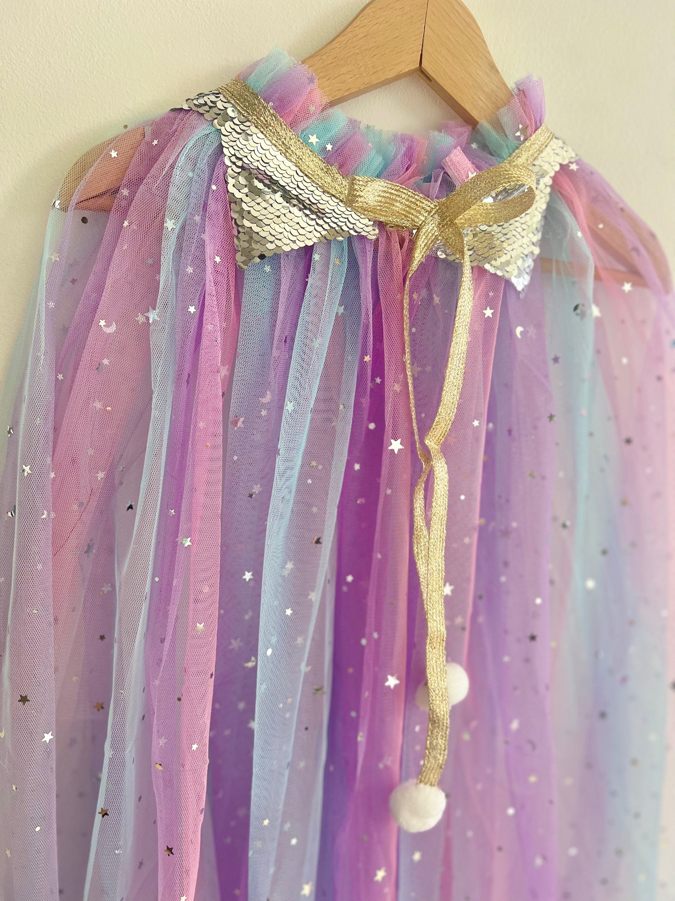Dream cape