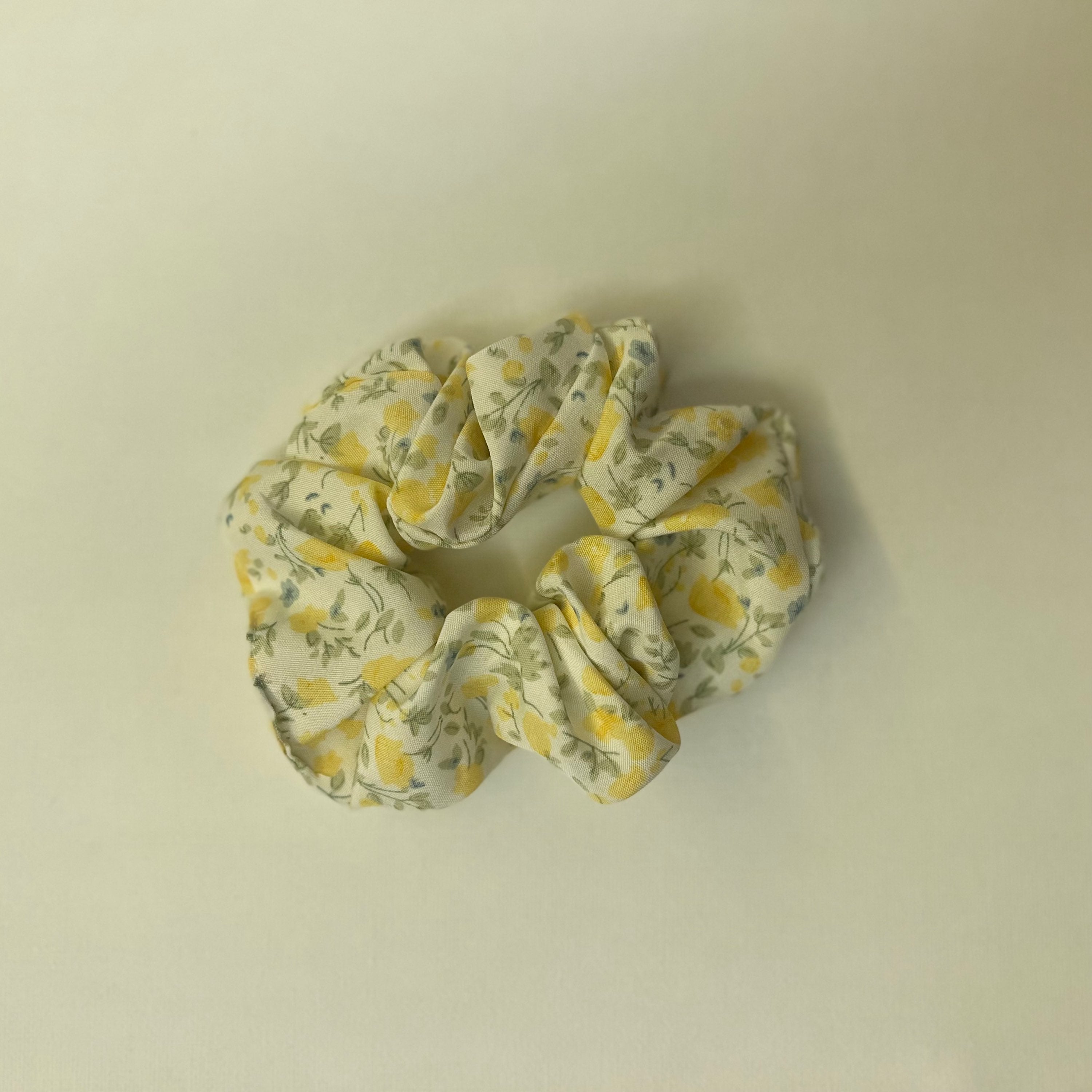 Mimi hair scrunchie