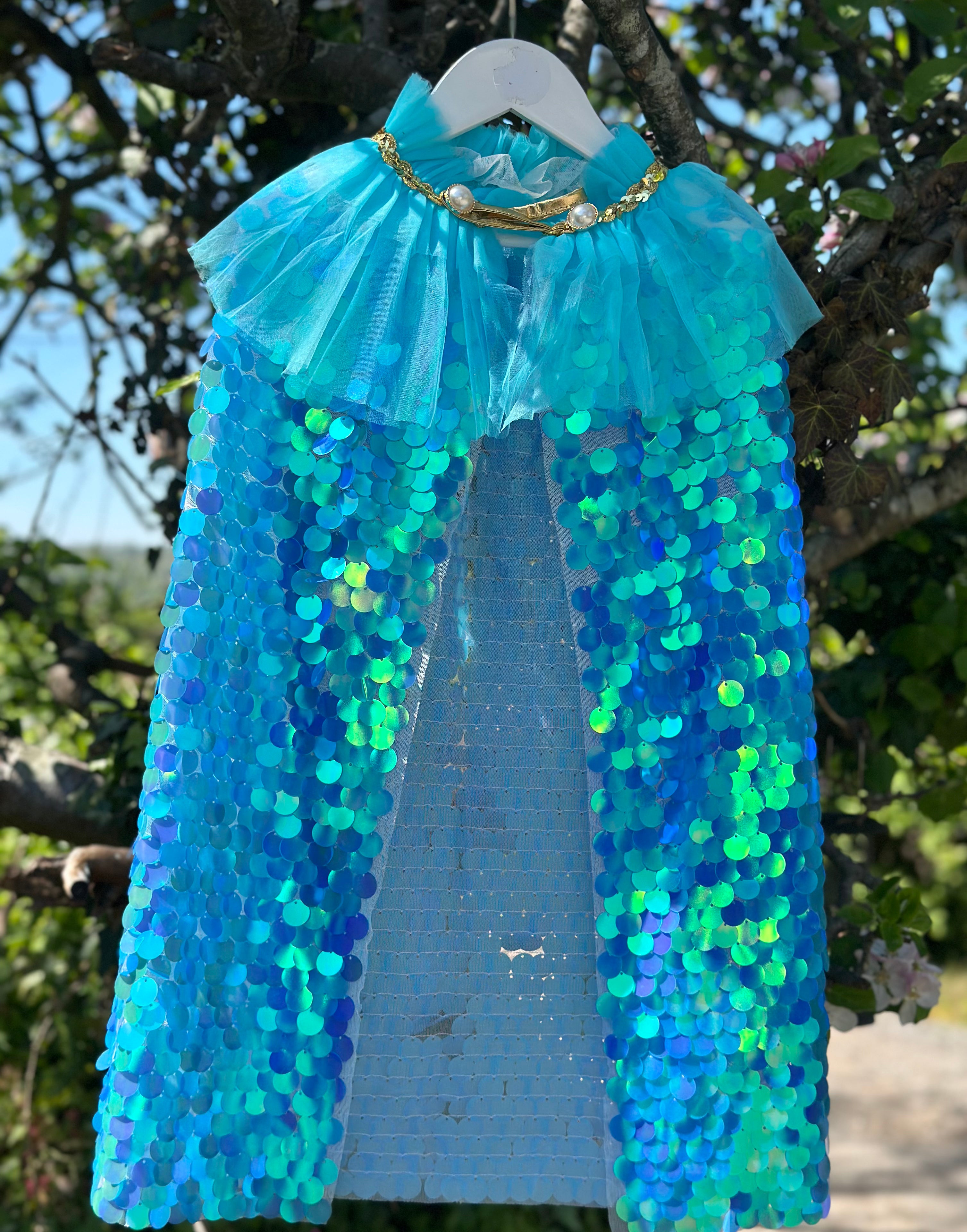 Collar mermaid cape (blue )