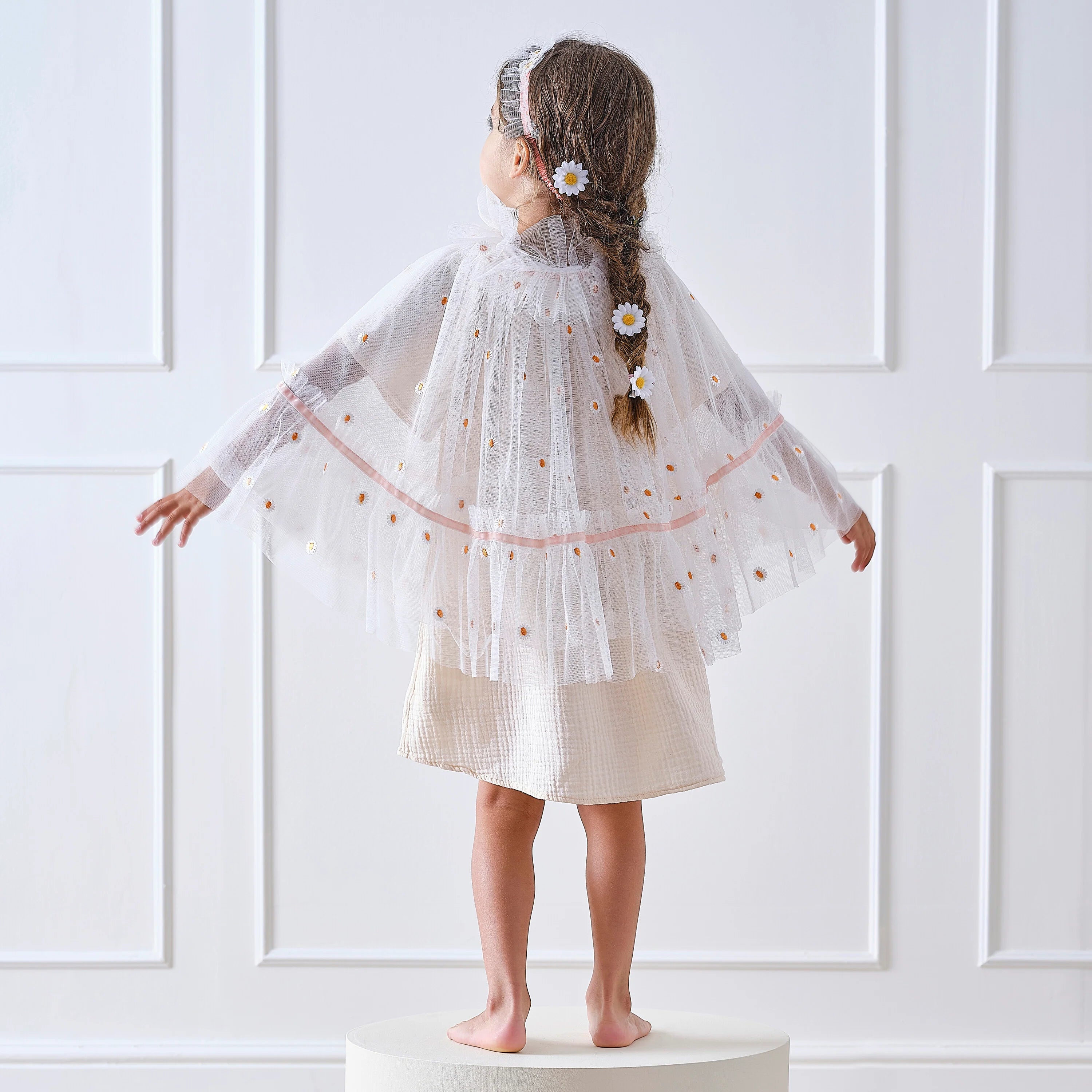 Daisy cape