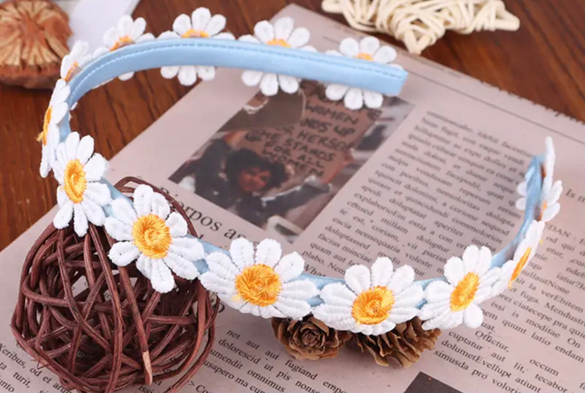 Daisy Alice band