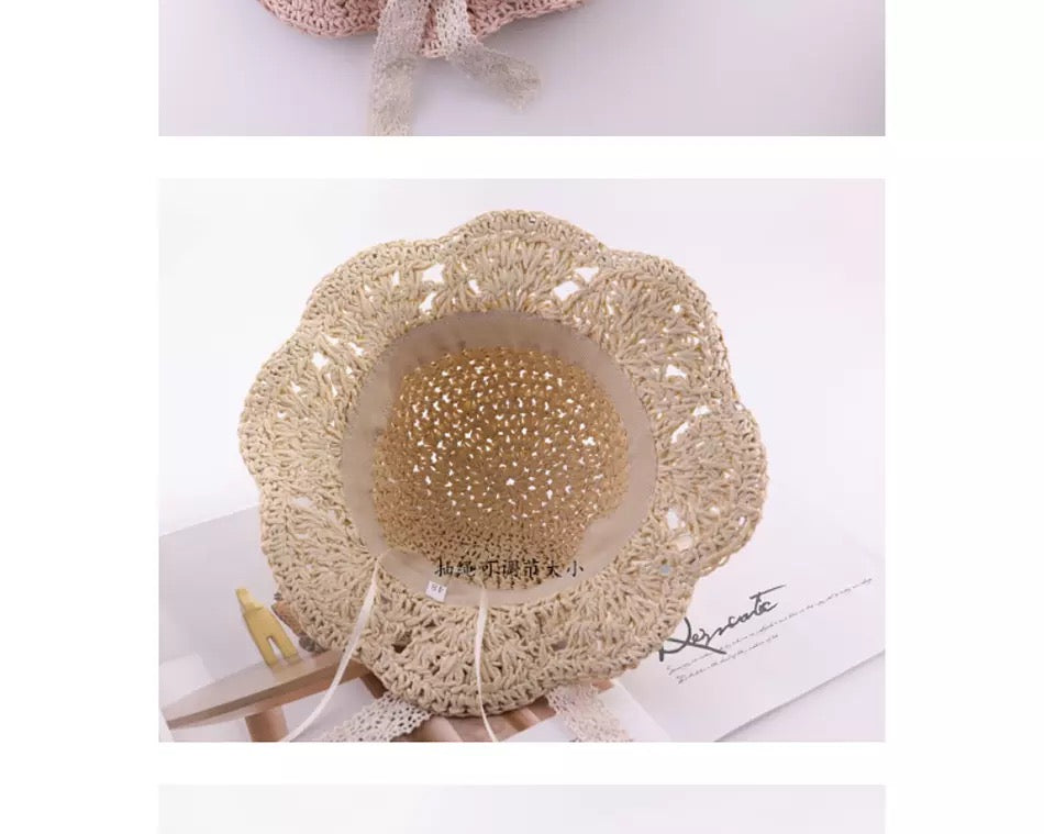 Scallop straw hat