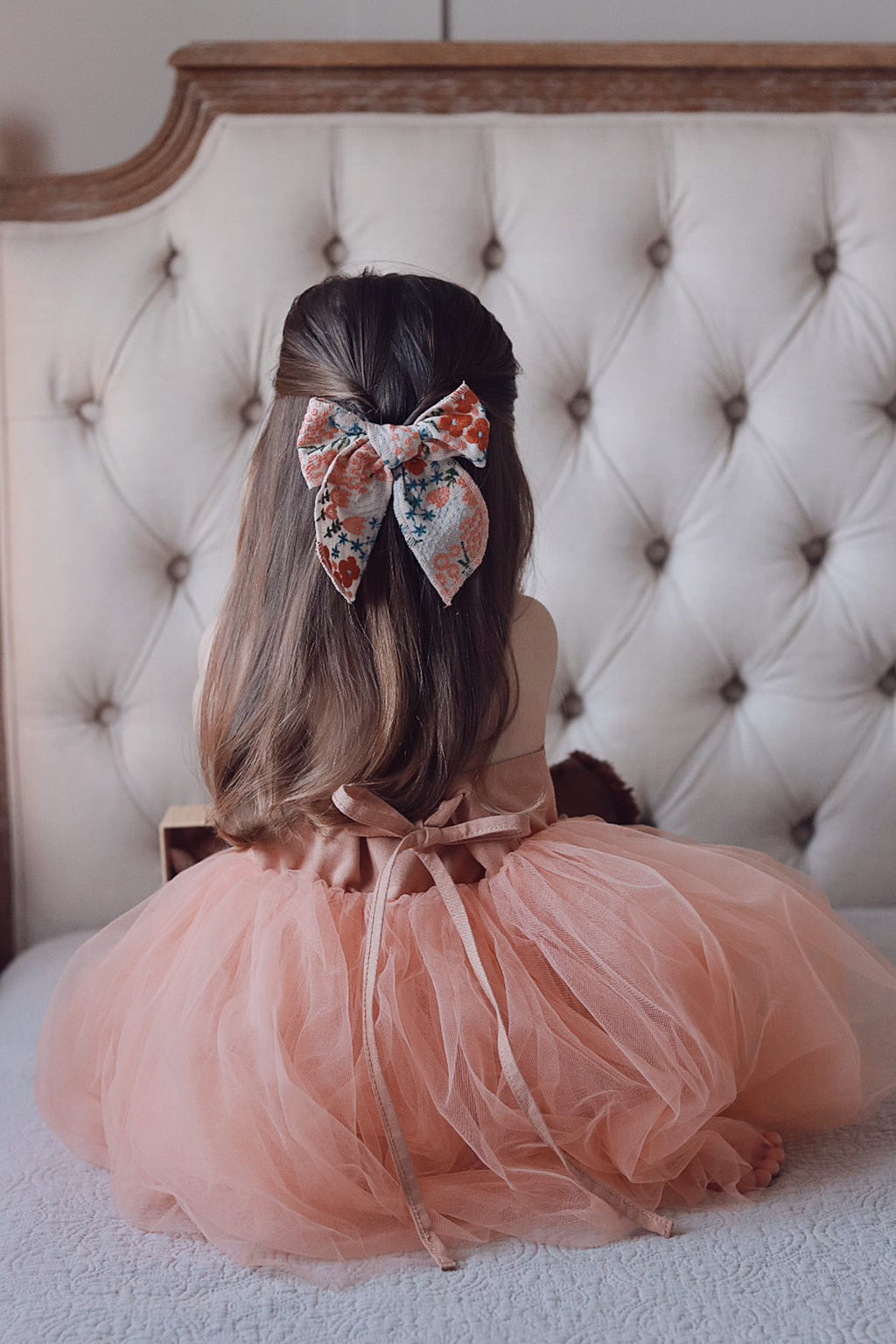 Jolie embroidered Bow