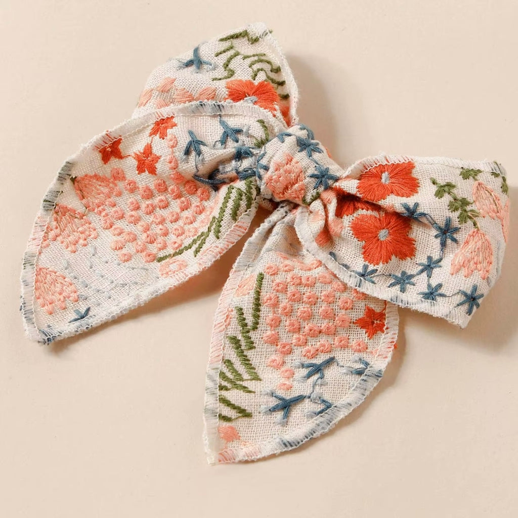 Jolie embroidered Bow