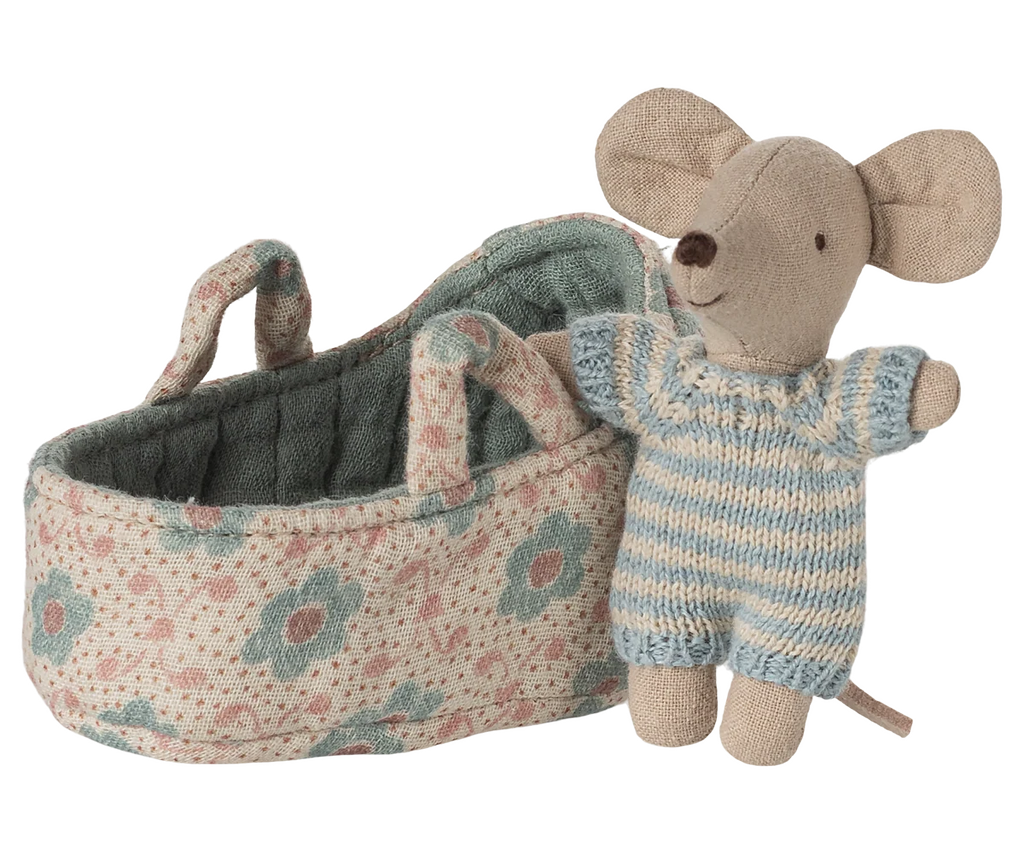 Maileg Baby Mouse Carrycot