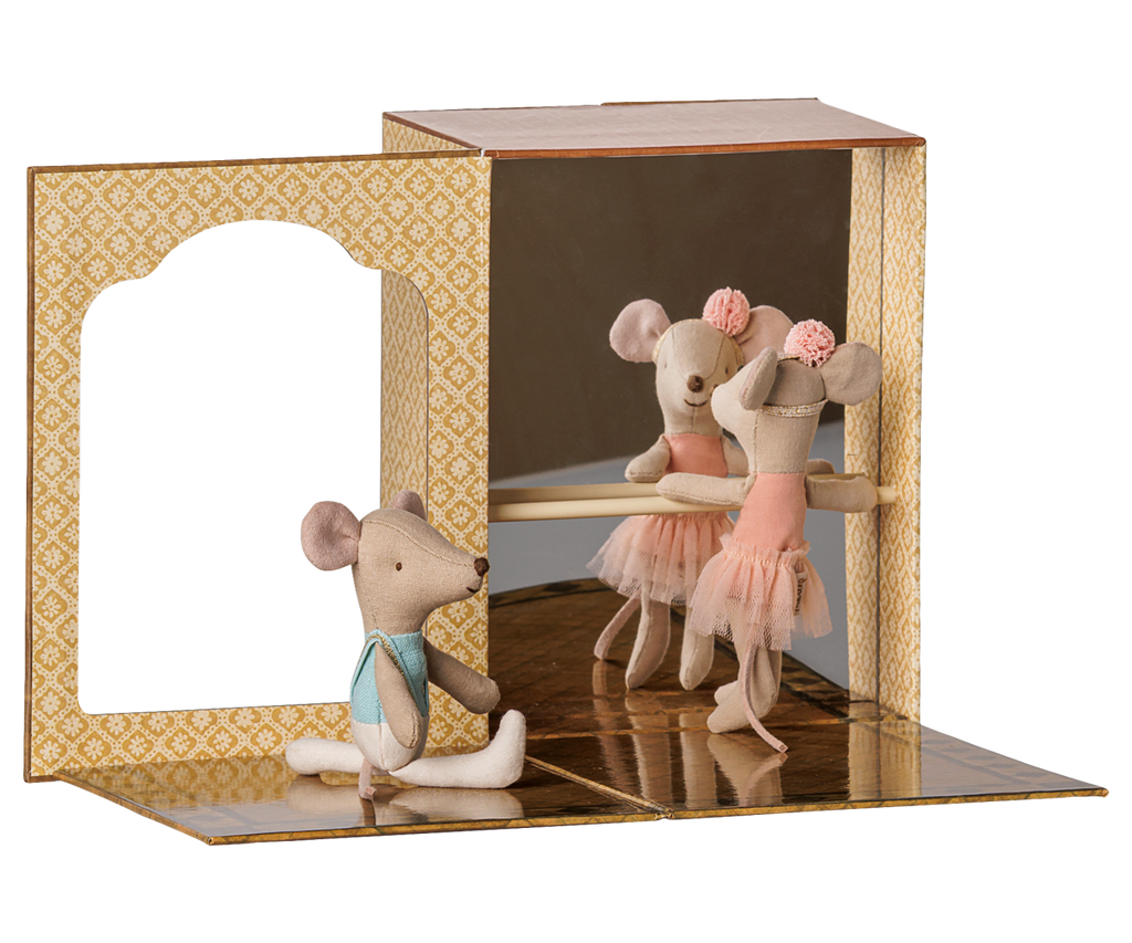 Maileg Ballet Mice in Studio