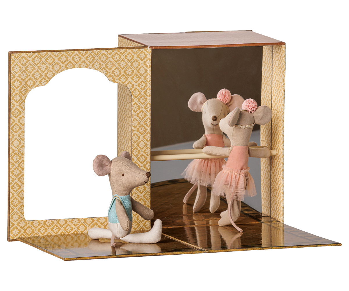 Maileg Ballet Mice in Studio